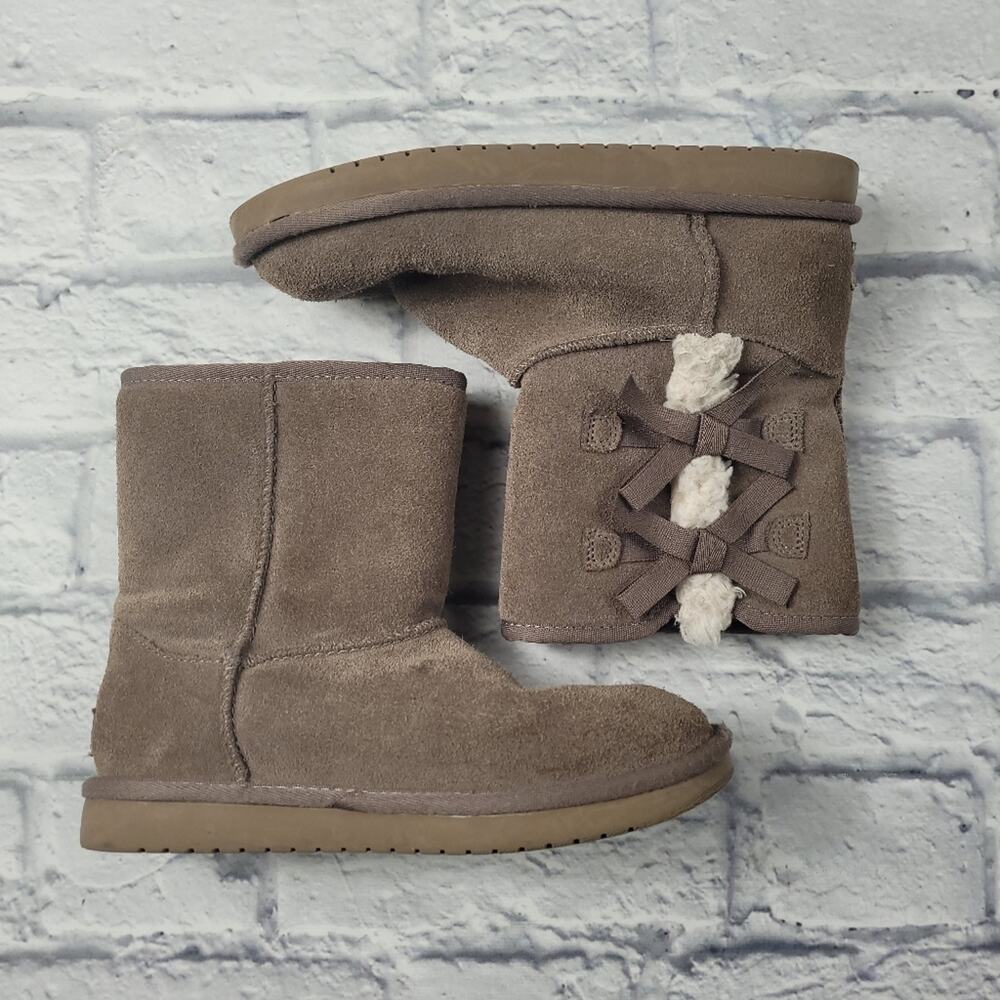 Koolaburra by Ugg Victoria Short Suede Boots with Bows size 4